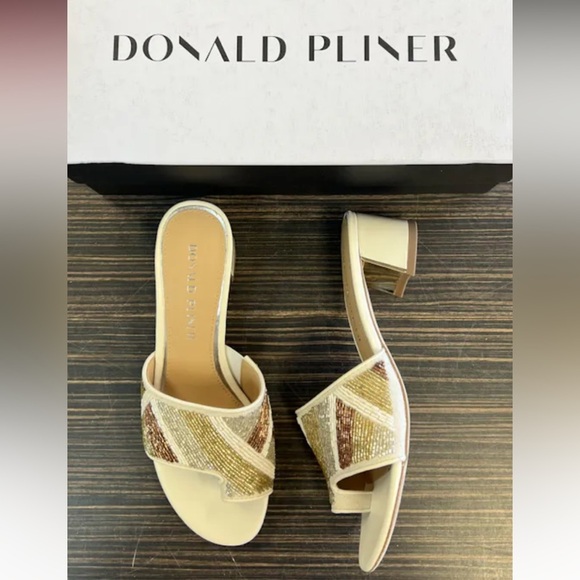 Donald pliner melrose sandal beaded heel 6.5 $200 formal party classic fall - Picture 2 of 4